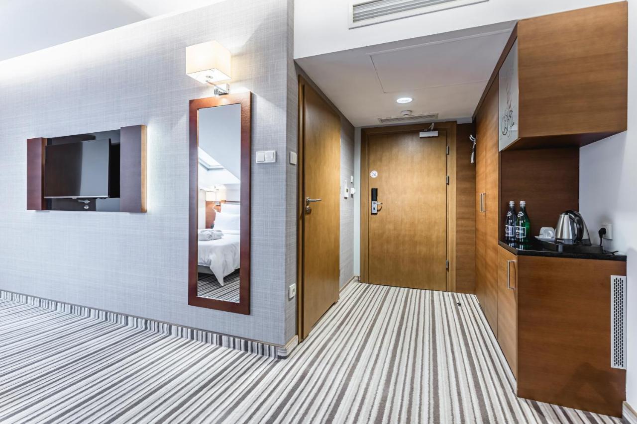 Hotel Wieniawski Lublin Bagian luar foto