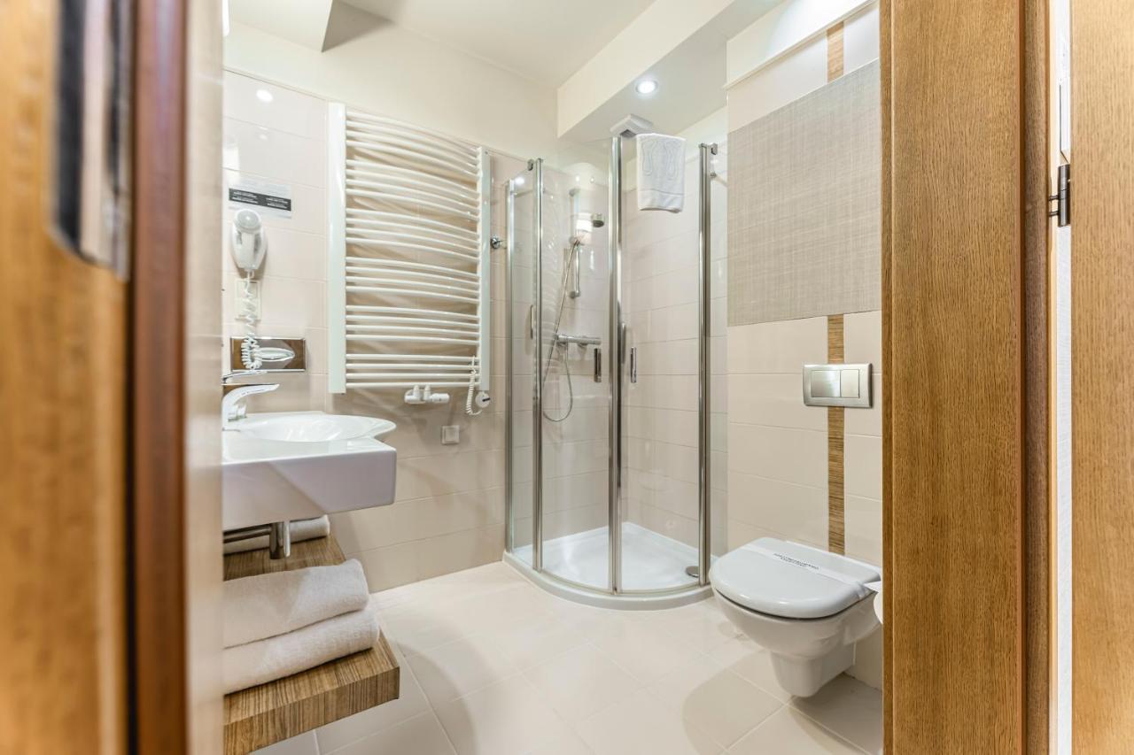 Hotel Wieniawski Lublin Bagian luar foto