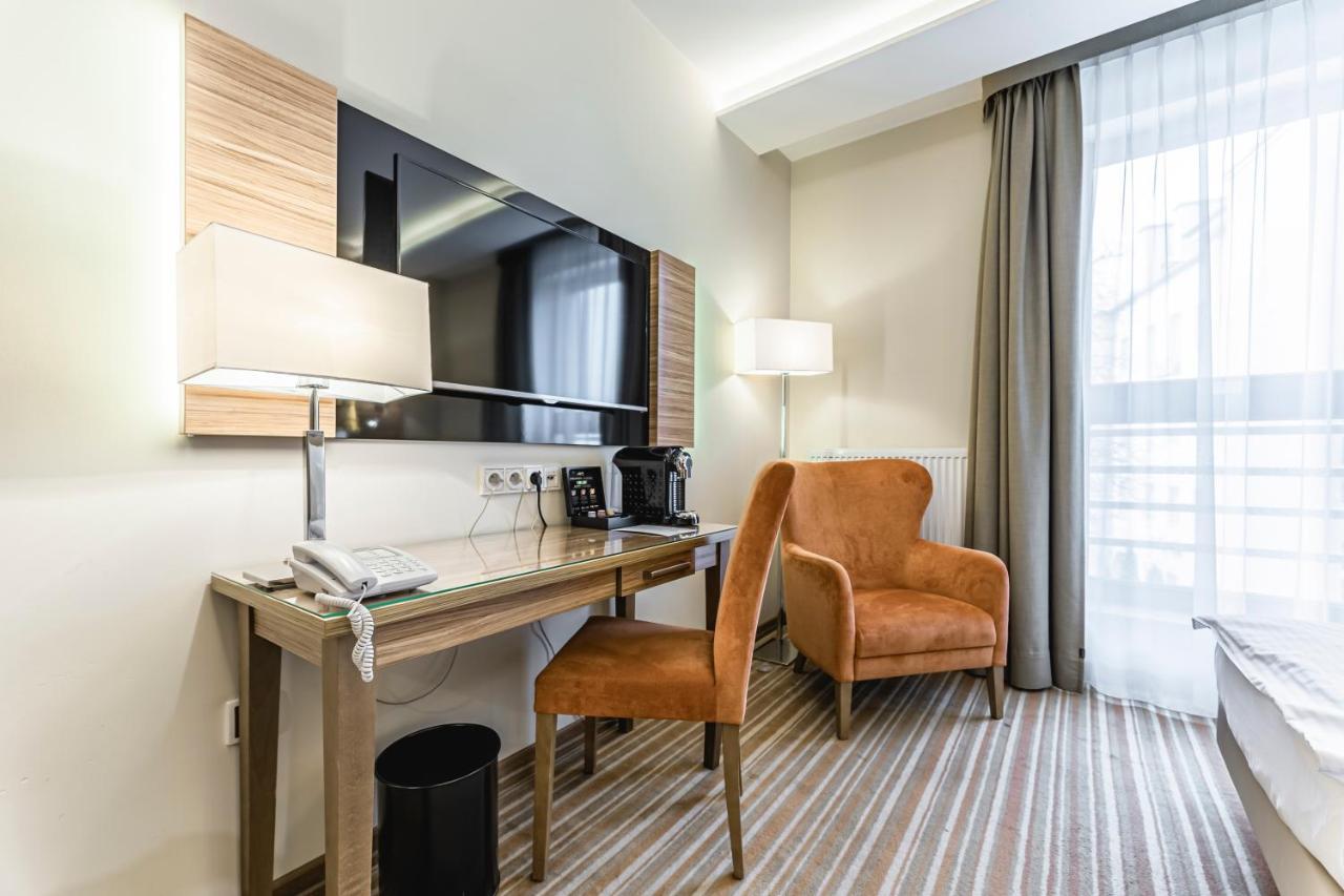 Hotel Wieniawski Lublin Bagian luar foto