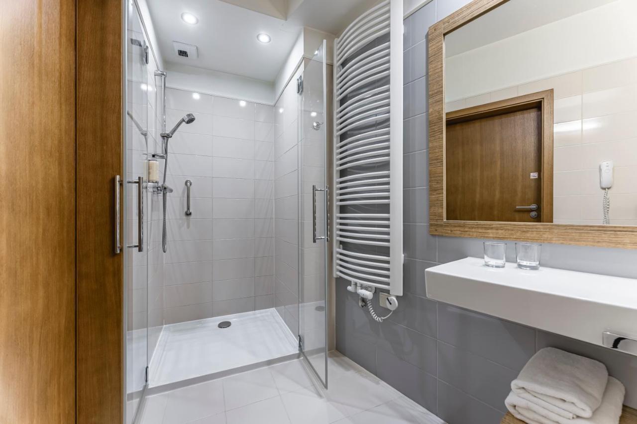 Hotel Wieniawski Lublin Bagian luar foto