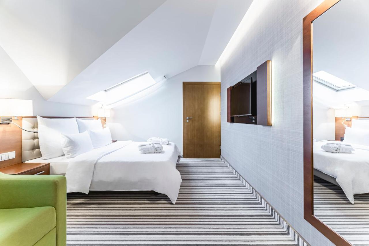 Hotel Wieniawski Lublin Bagian luar foto